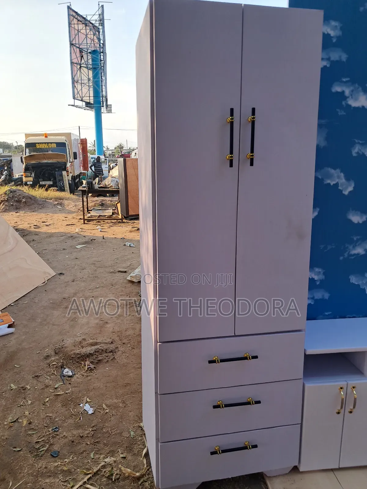 Quality Single Wardrobe ( Payment After Delivery)