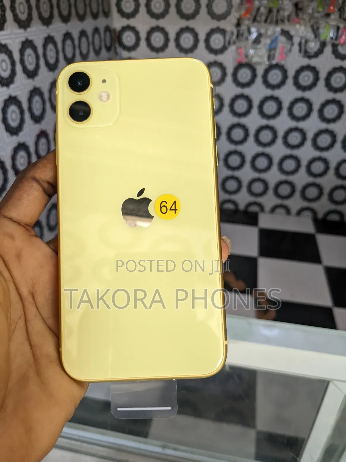Apple iPhone 11 64 GB Yellow