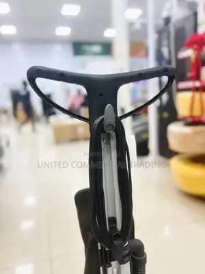 Vacuum Floor Polisher