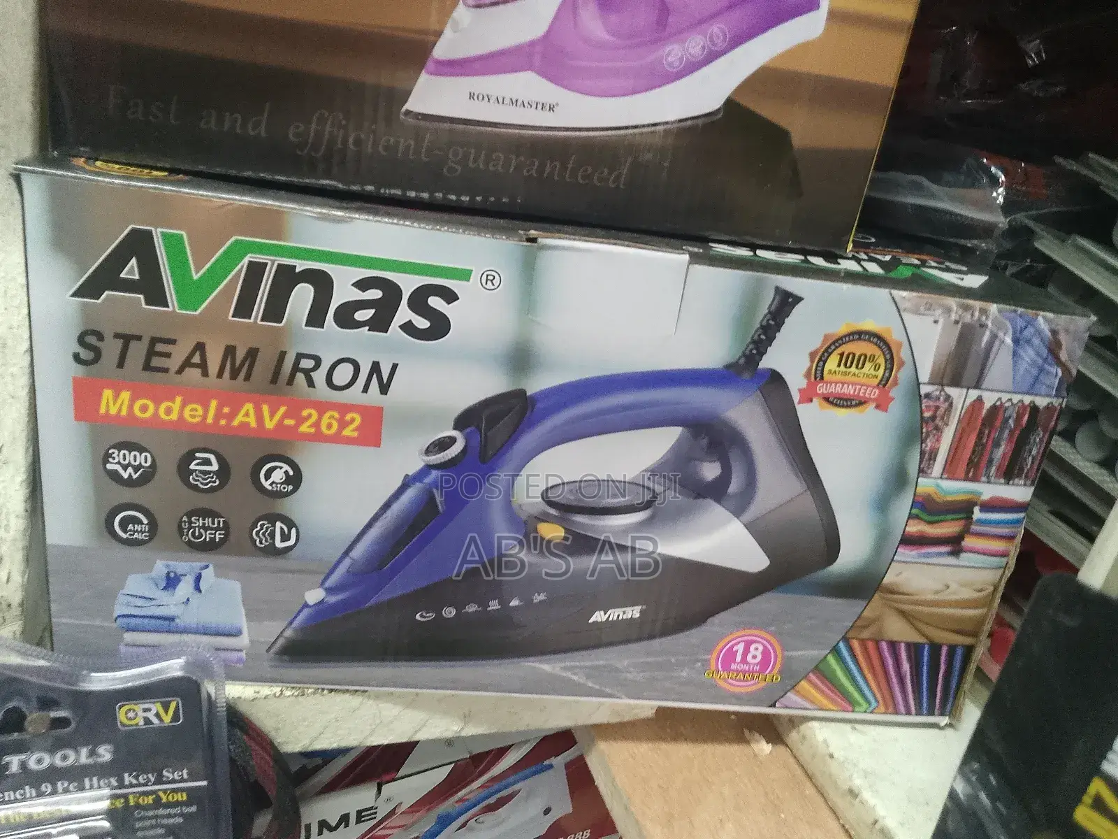 Avinas Steam Iron