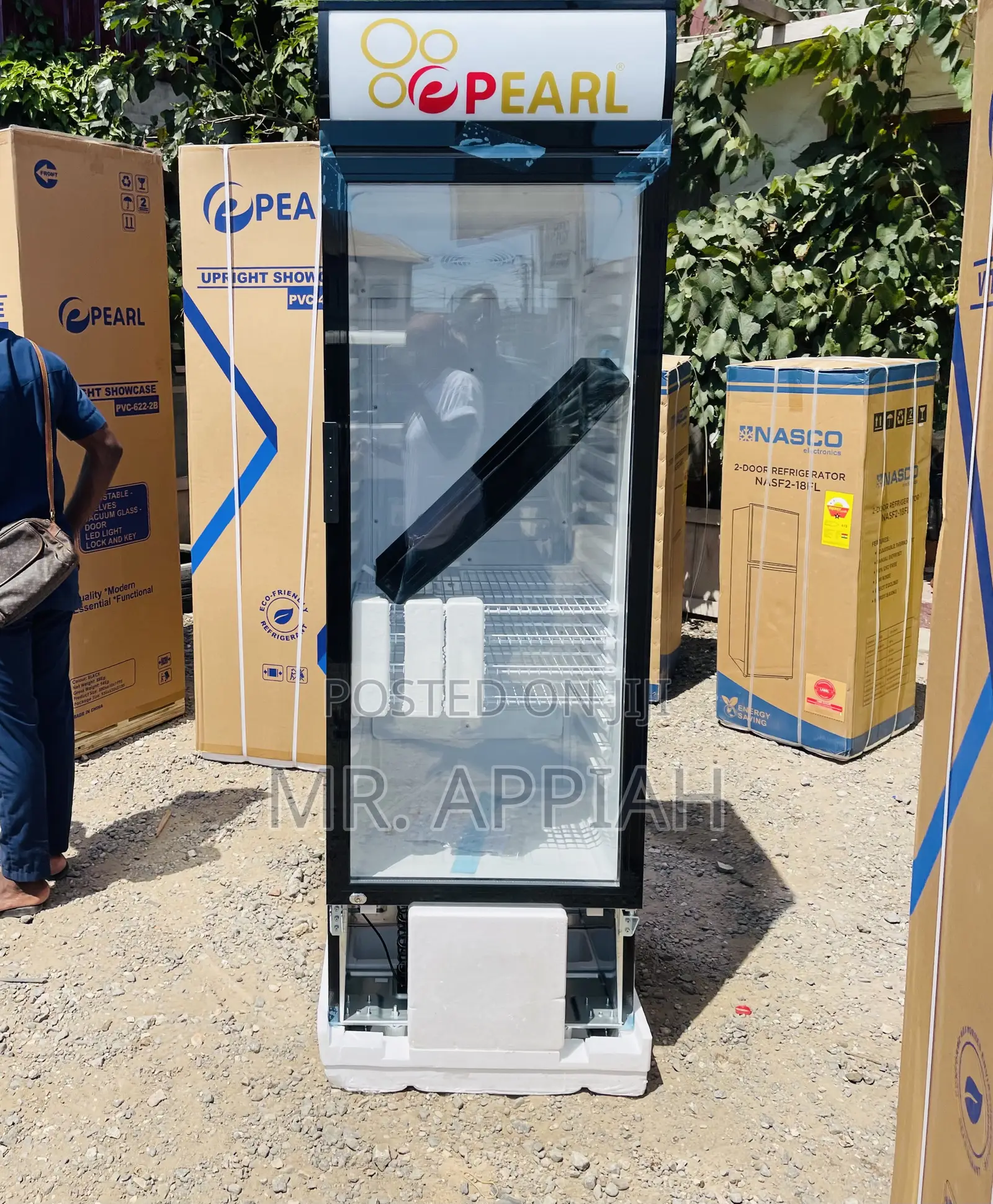 Fresh in Box Pearl PVC 352, 300L  Electric Display Fridge