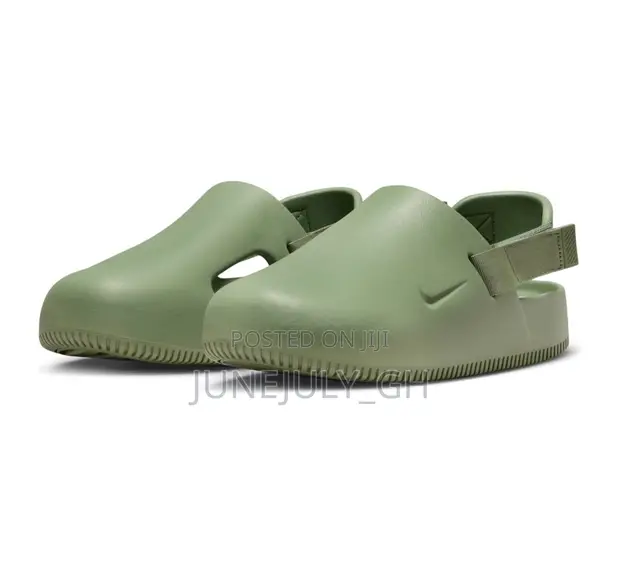 Army Green Nike Calm Mule Crocs/Slides in Tema Metropolitan