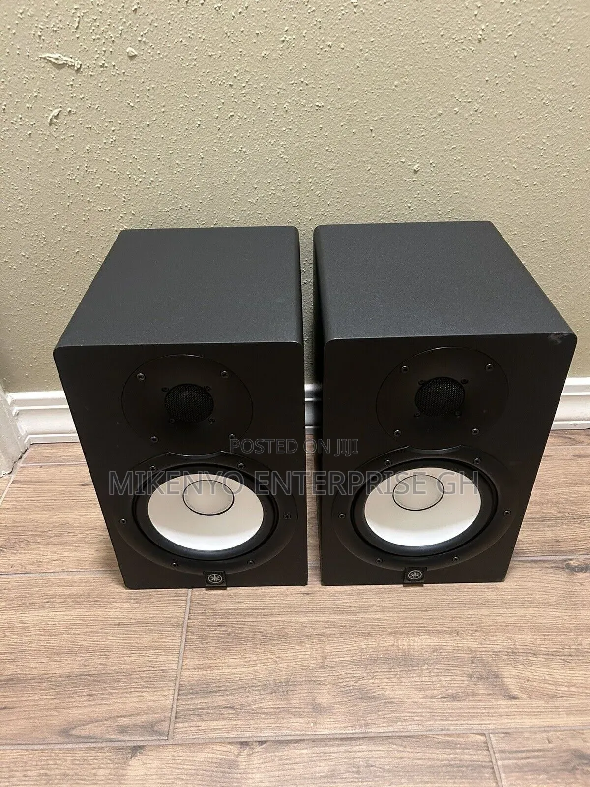 Yamaha Hs7 - Powered Studio Monitor With Free Audio Cable