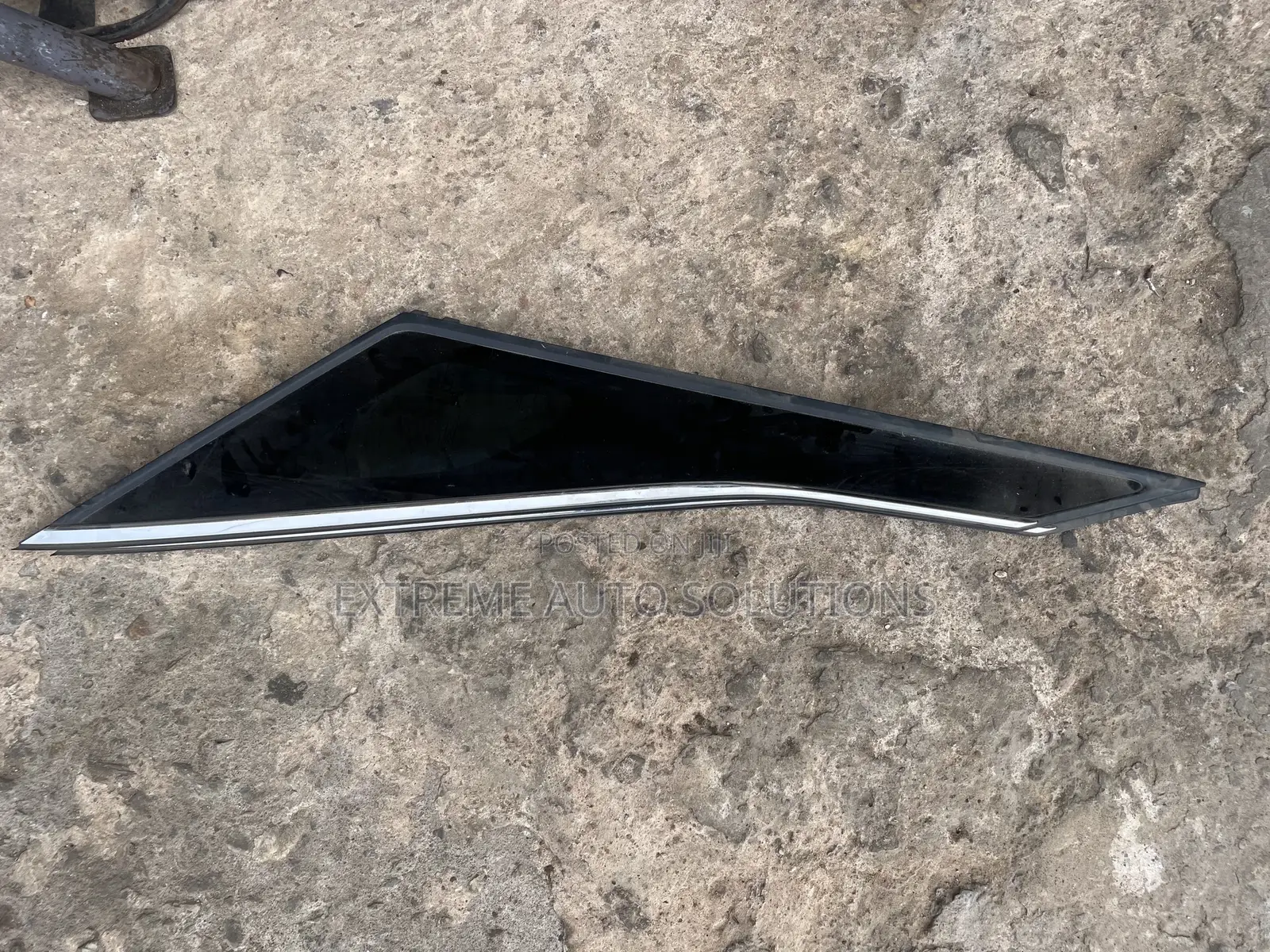 Lexus RX350 2018 Body Vent