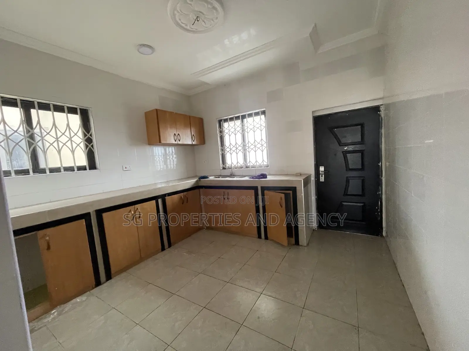 2bdrm Apartment in Lashibi, Spintex for rent