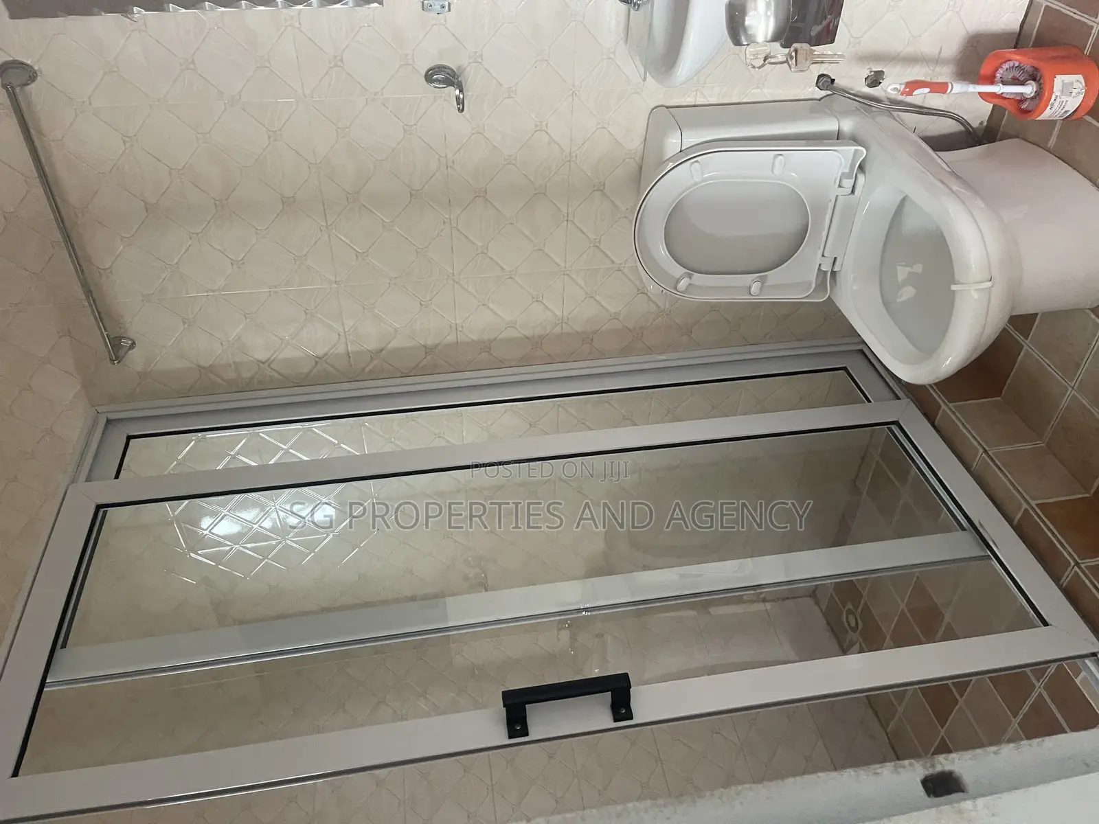 2bdrm Apartment in Lashibi, Spintex for rent