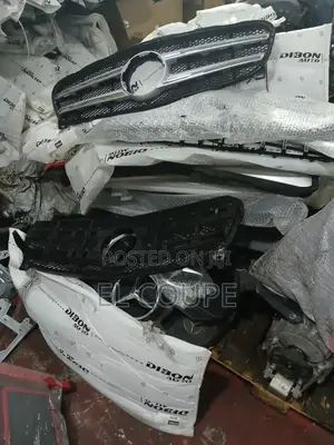 All Kinds of Mercedes-Benz Grilles