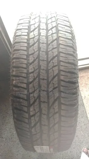 Original Yokohama 265/70r17 Tyres Available for All Cars