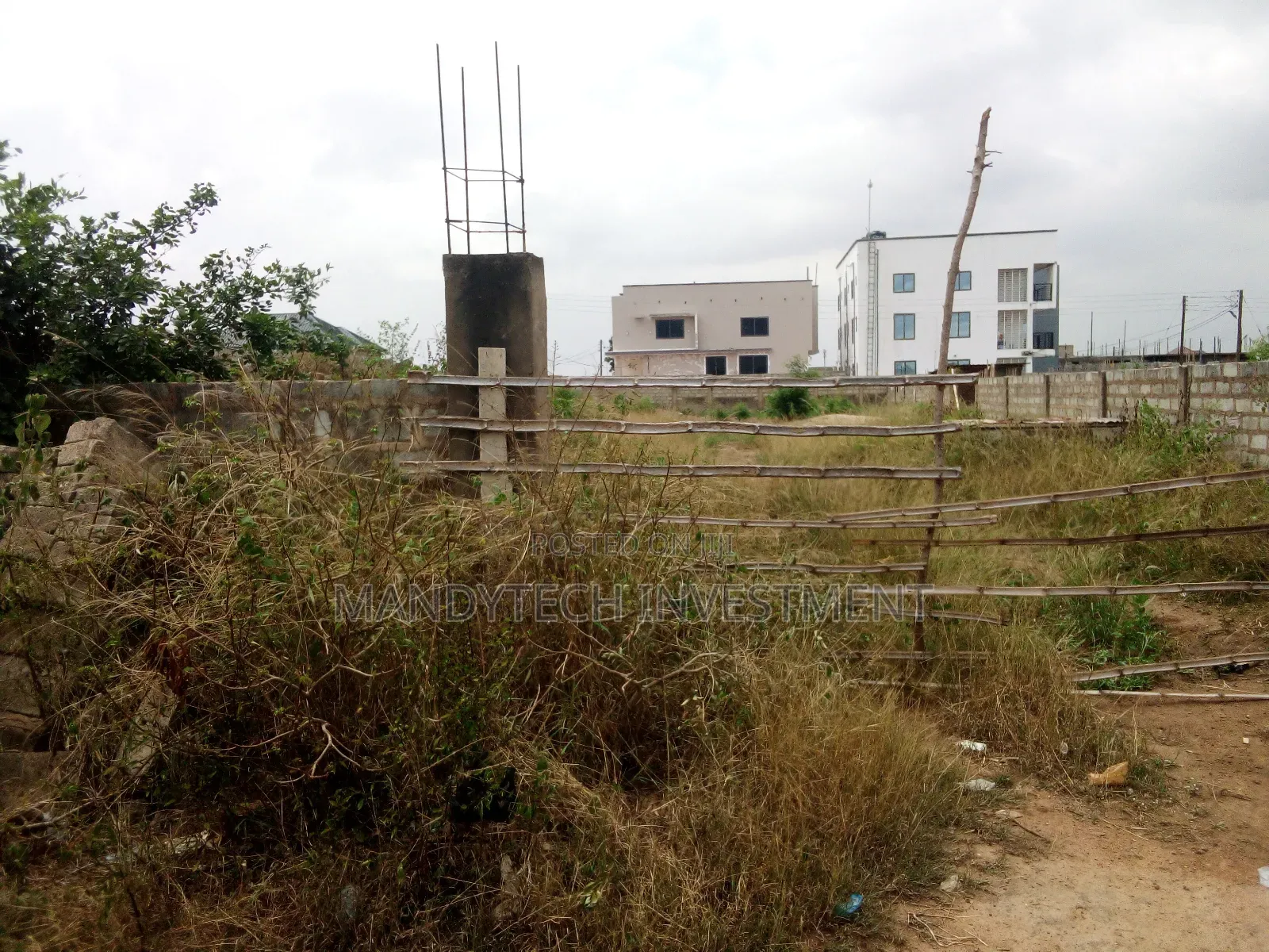 First Choice Land ( 2 Plots) Available Lakeside in Lake Side Estate