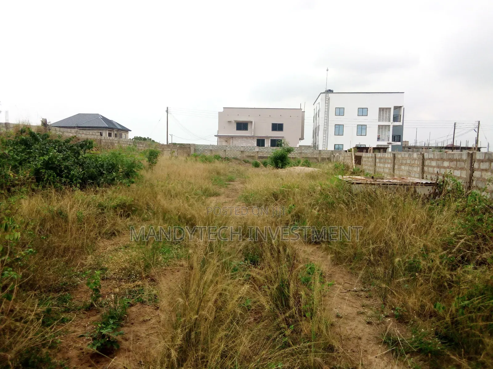 First Choice Land ( 2 Plots) Available Lakeside in Lake Side Estate