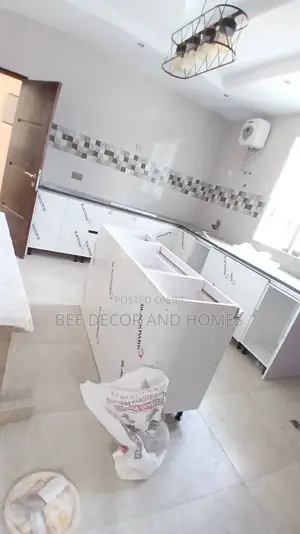 4bdrm Mansion in Bee Decor & Homes, East Legon for sale