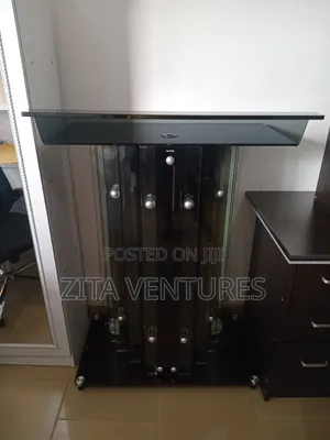Full Glass Pulpit