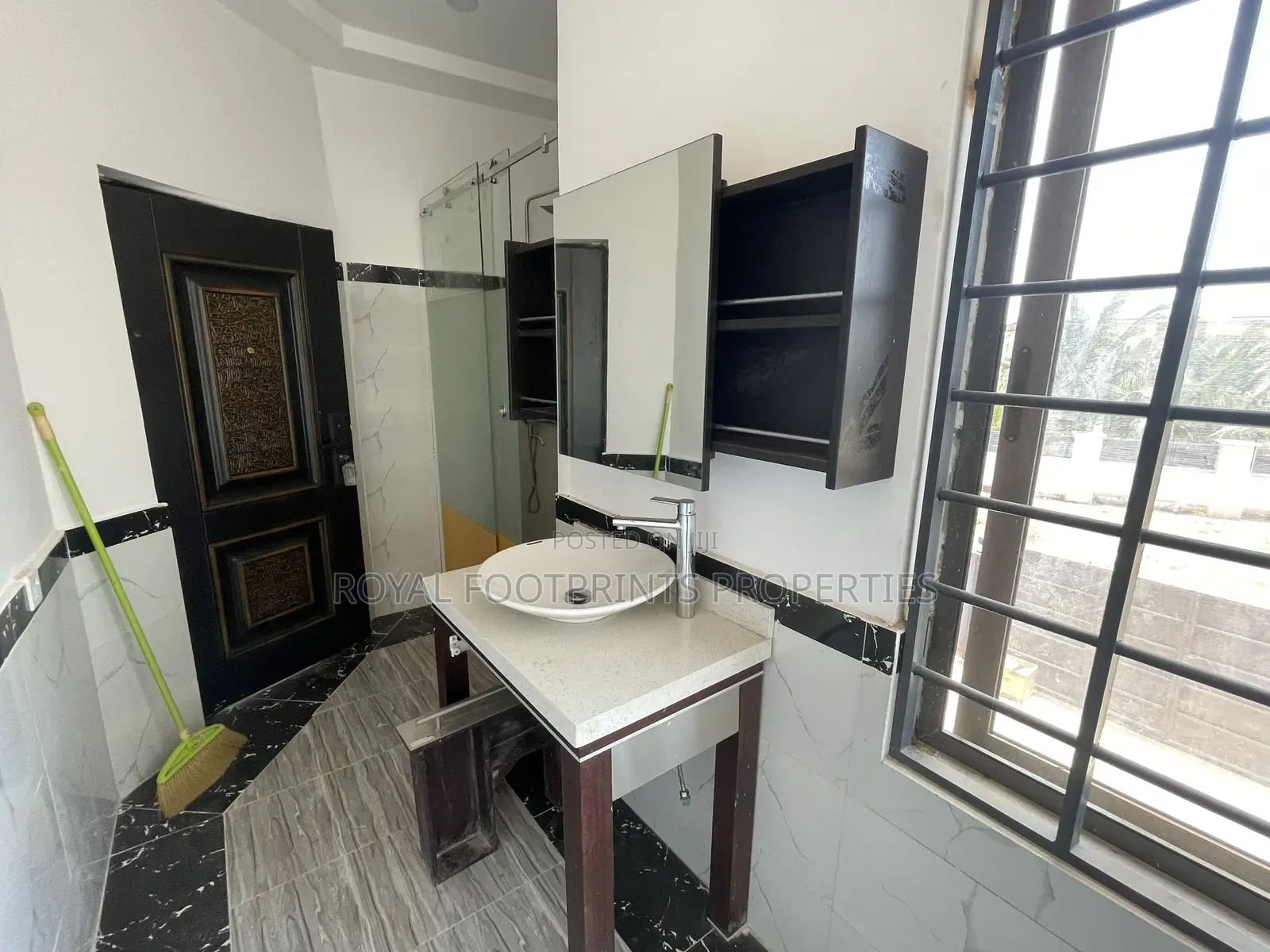 3bdrm House in Royal Footprints, Ashaley Botwe for sale