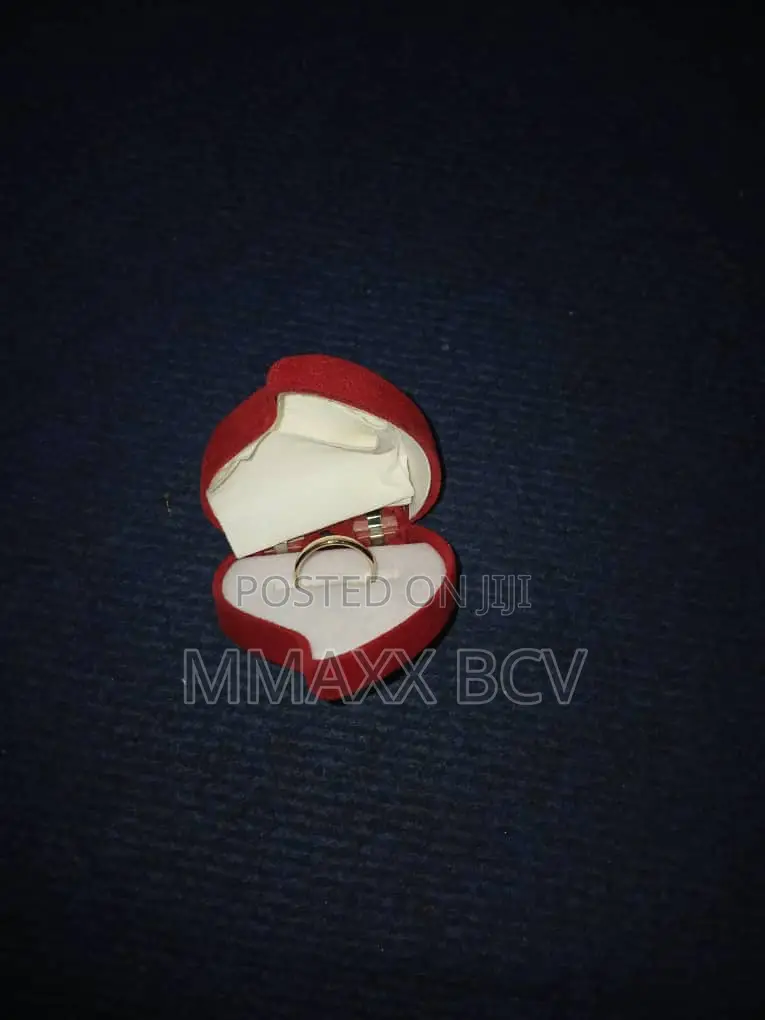 Gold and Silver Ring Wipe