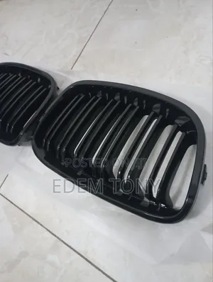 Double Line Front Kidney Grill BMW E90 E91 in Glossy Black
