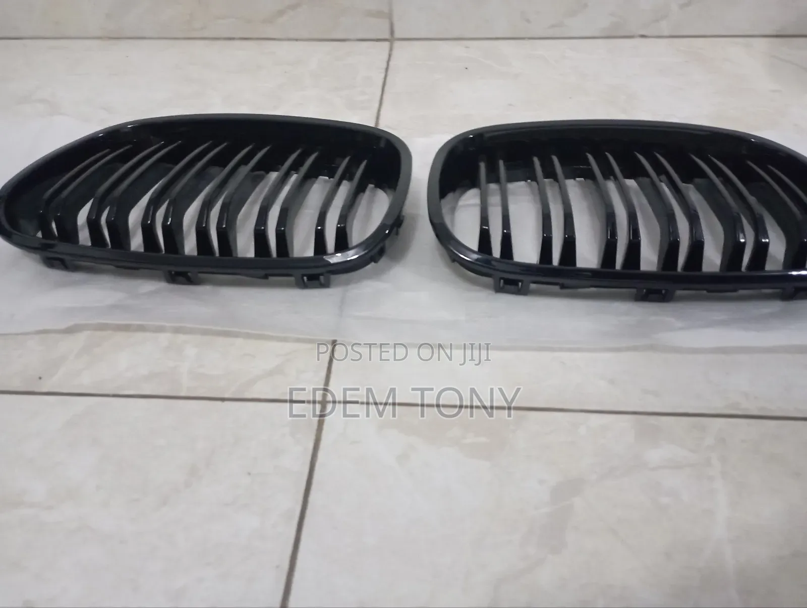 Double Line Front Kidney Grill BMW E90 E91 in Glossy Black