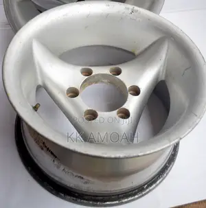 Solid Sporty Alloy Rim 15inches for Any 4X4 Pickup Truck