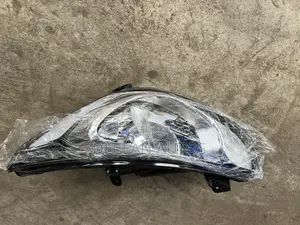 Hyundai Accent 2015 Headlights