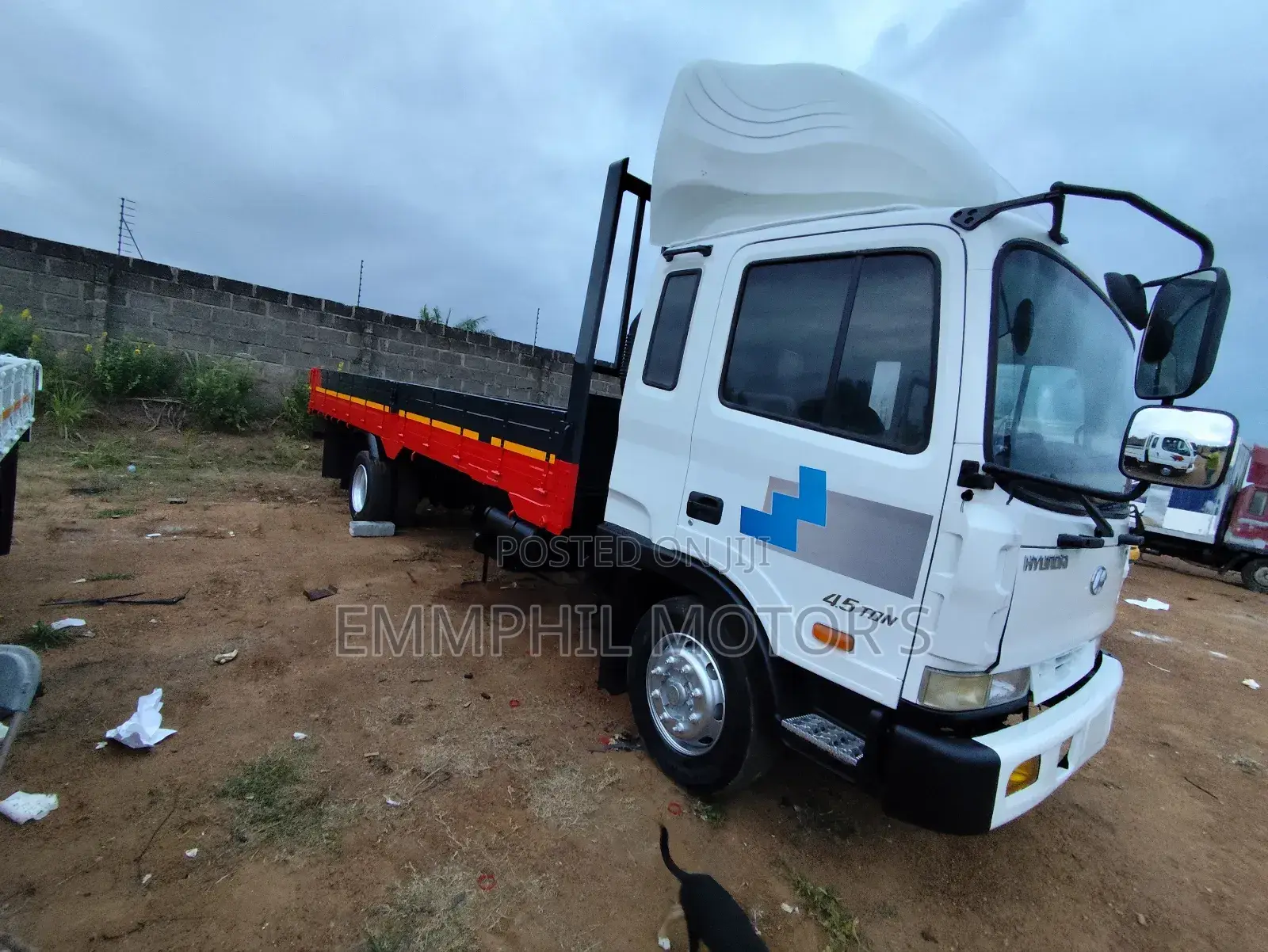 Hyundai Gold 5ton. Full Air Break System. New Arrivals.