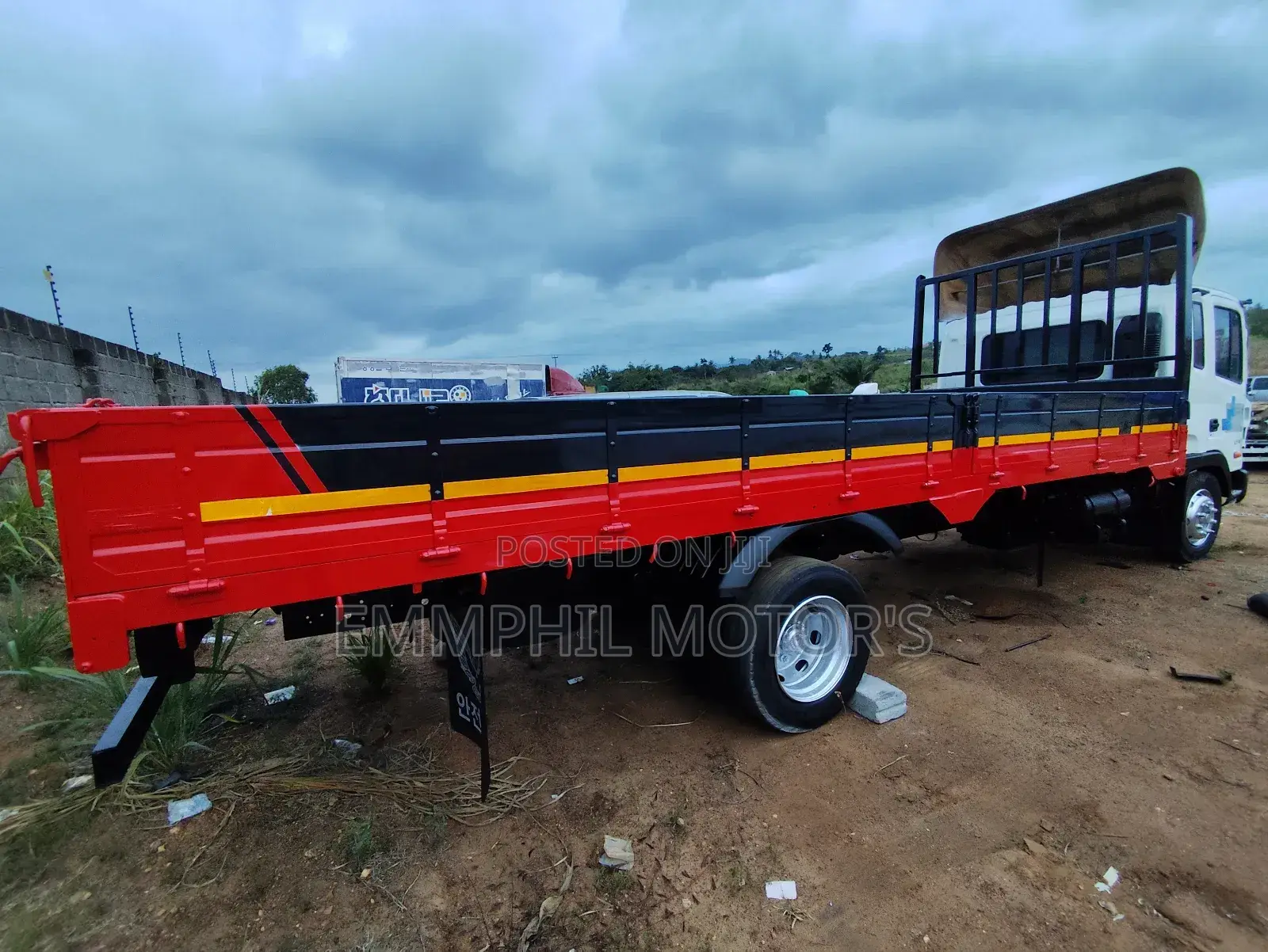 Hyundai Gold 5ton. Full Air Break System. New Arrivals.