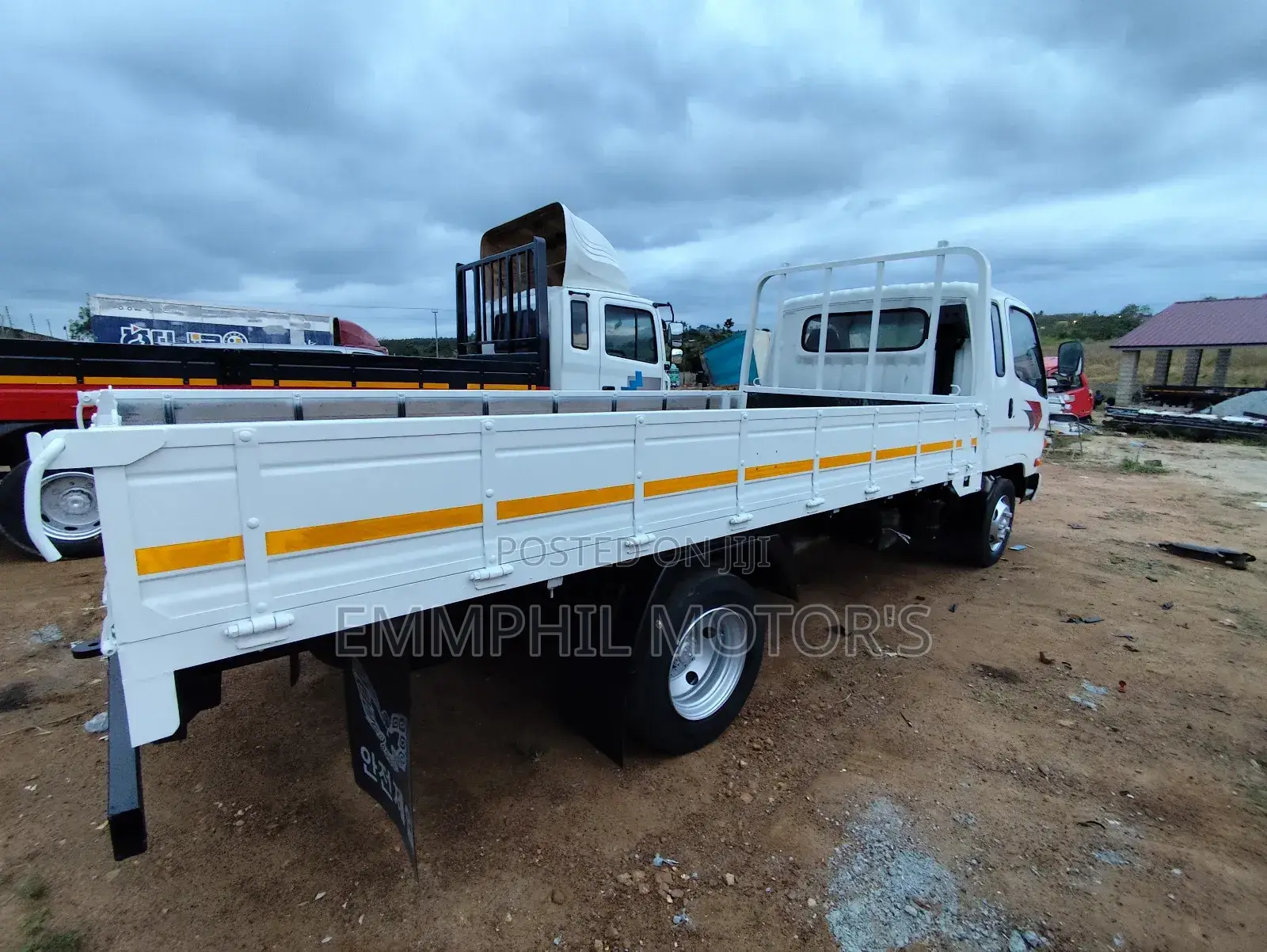 Hyundai Mighty 2. Manual Engine. No Fault. New Arrivals.