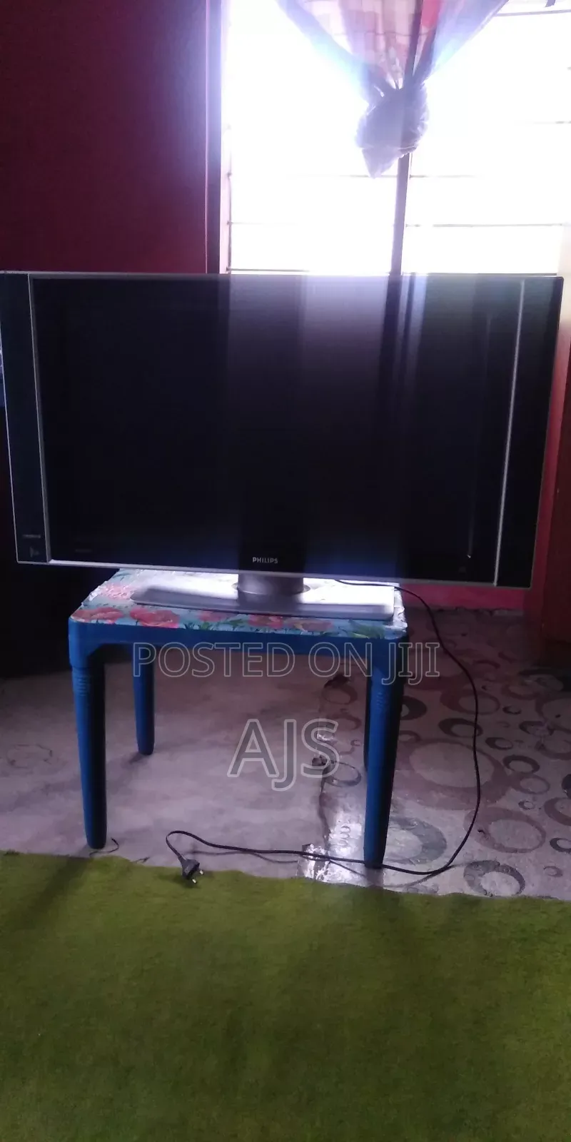 Nice Philips Flattv Analog 32inches For Sale