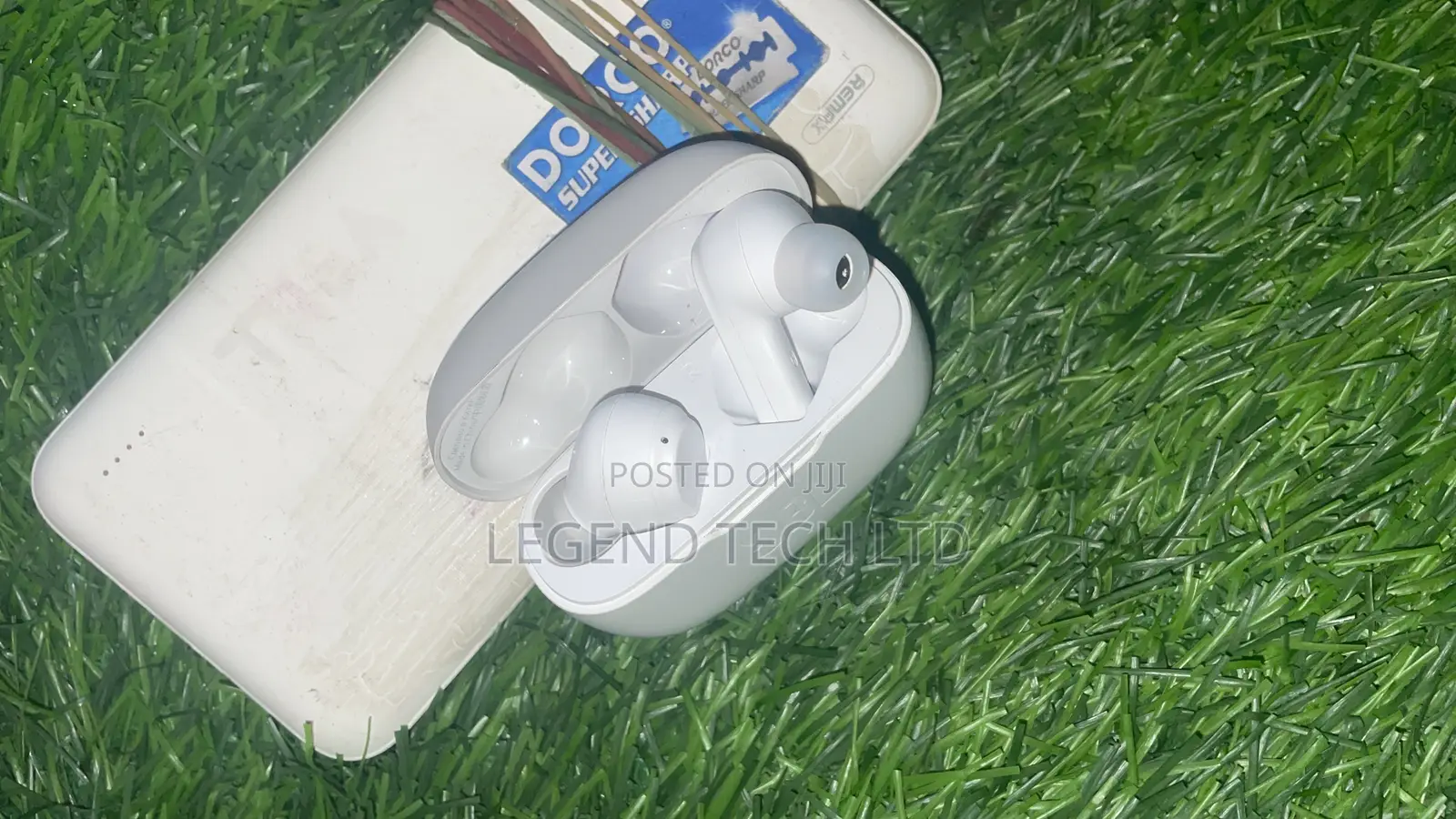JBL Original Ear Buds