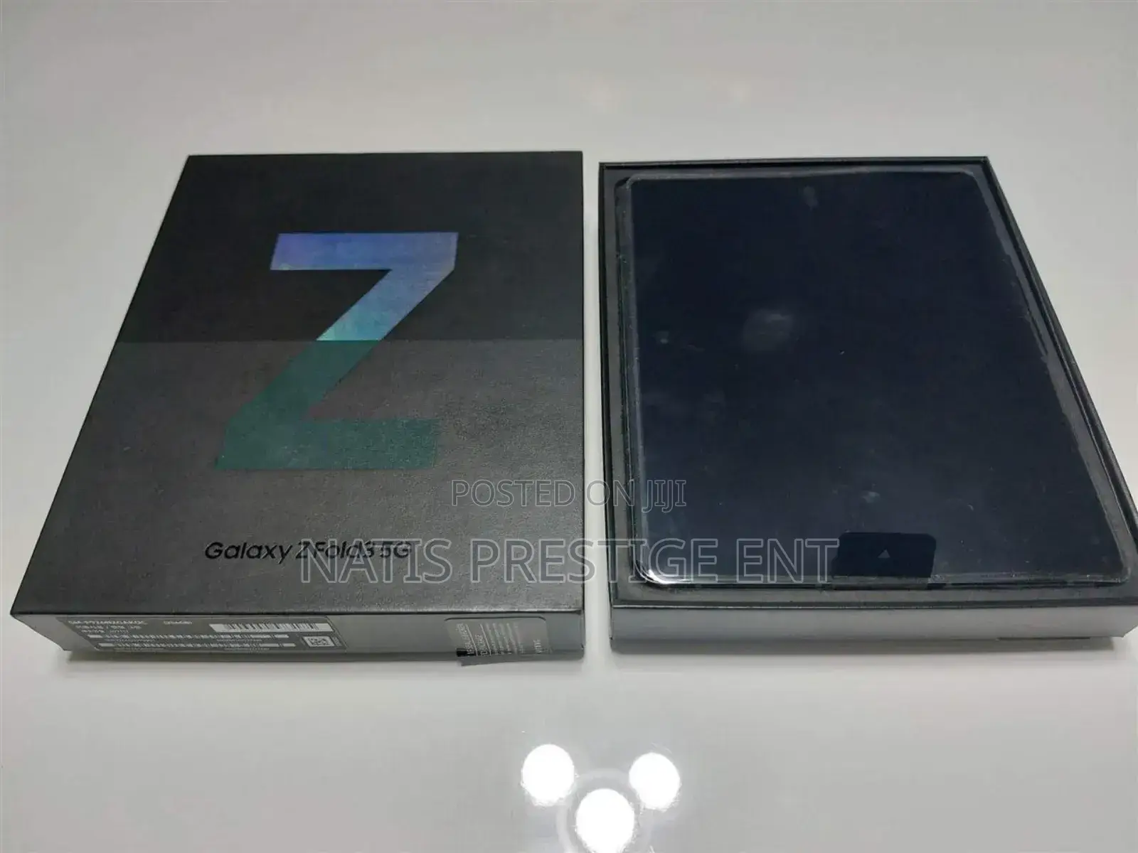 New Samsung Galaxy Z Fold 3 256 GB Black
