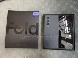 New Samsung Galaxy Z Fold4 256 GB Black