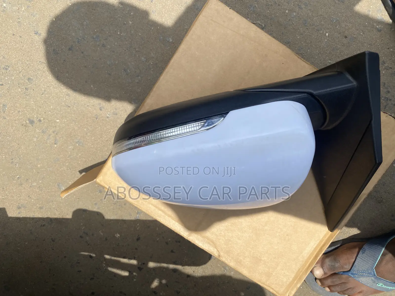 Hyundai Tucson 2016 to 2018 Mirror With Sensor and Light