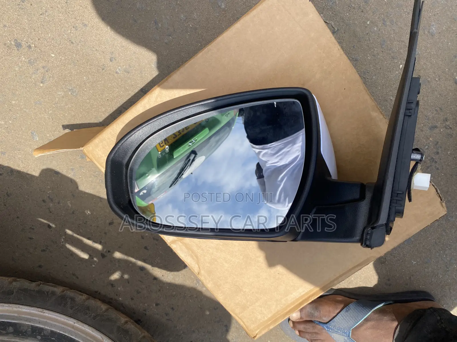 Hyundai Tucson 2016 to 2018 Mirror With Sensor and Light