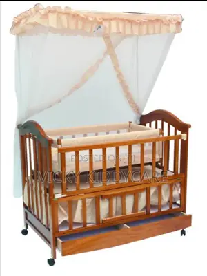 2 in 1 Baby Wooden Cot