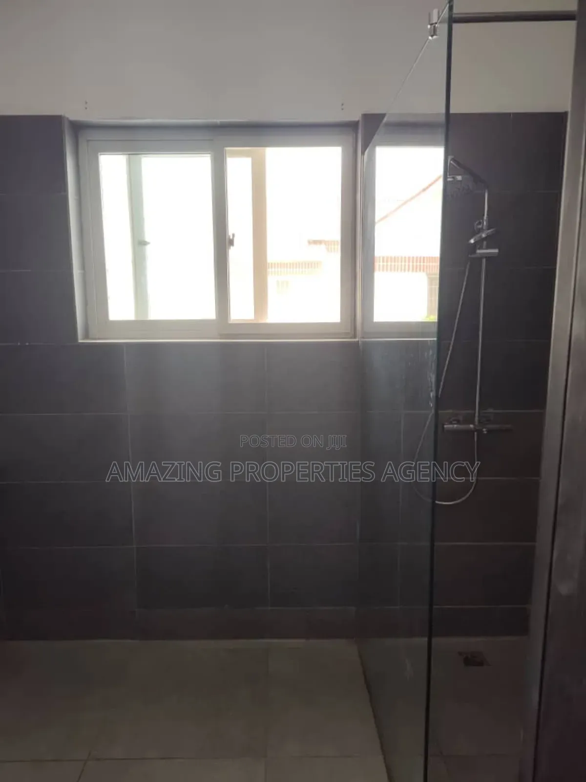3bdrm House in North Industrial Area for rent