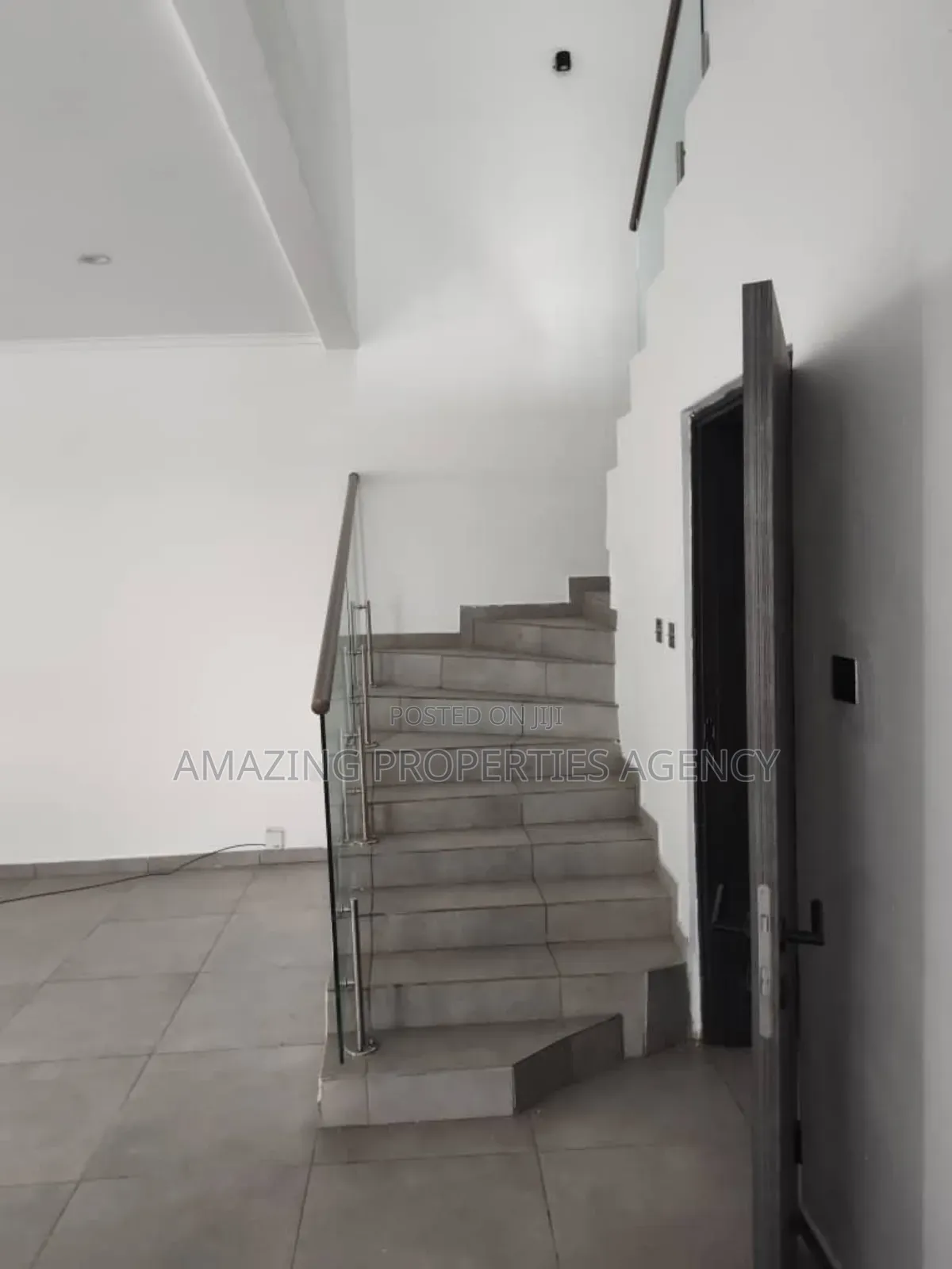 3bdrm House in North Industrial Area for rent