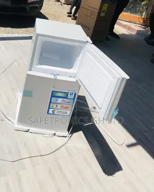 New Lockable Nasf2-120 Topfreezer: Tabletop Nasco Gray