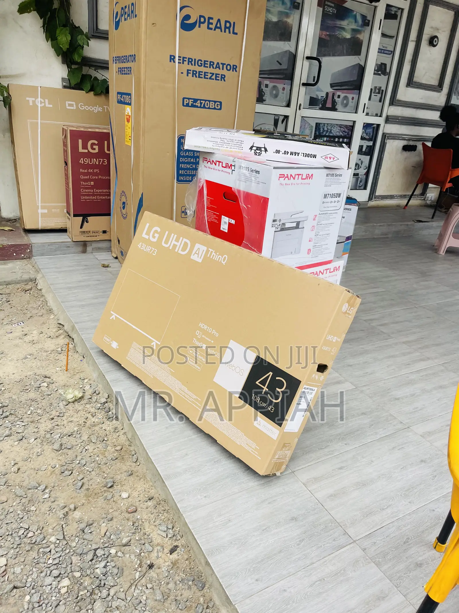 Classic Design LG 43UR73006LA 43” Smart Uhd Television.
