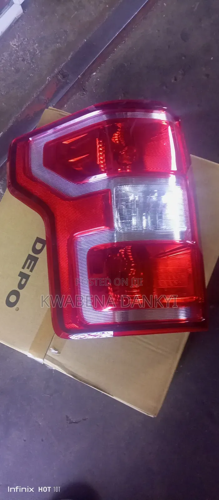 Ford F 150 2016-2017 Taillight