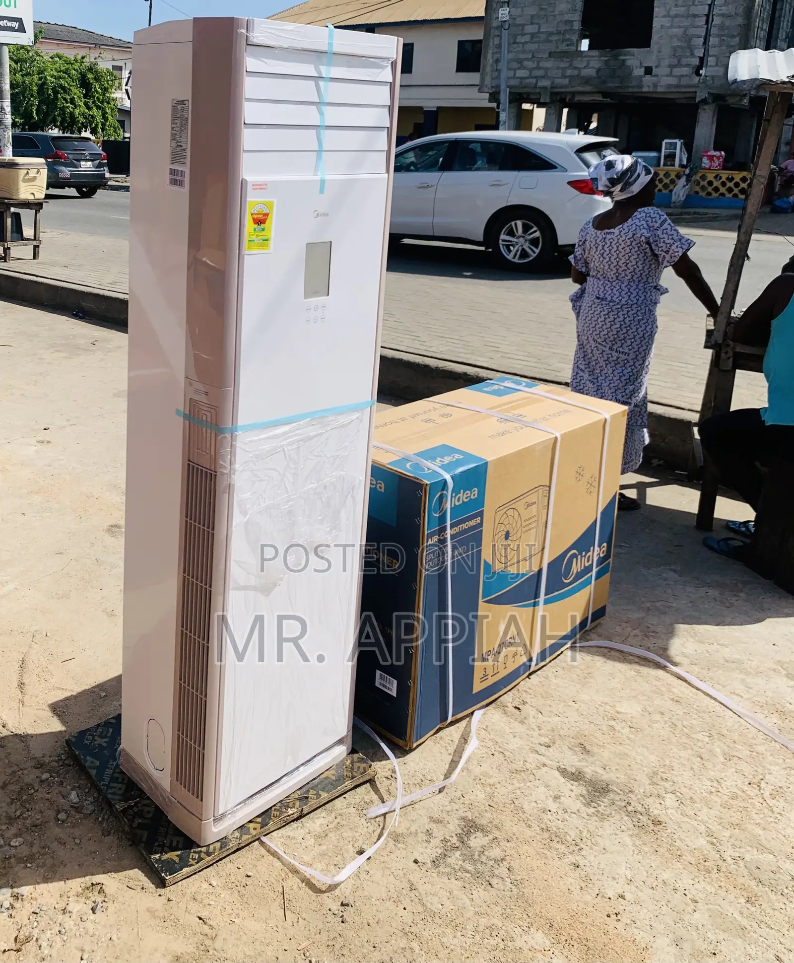 Non Inverter Midea 3.0hp Floor Standing Ac.