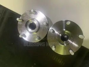 Toyota RAV4 Front Hub