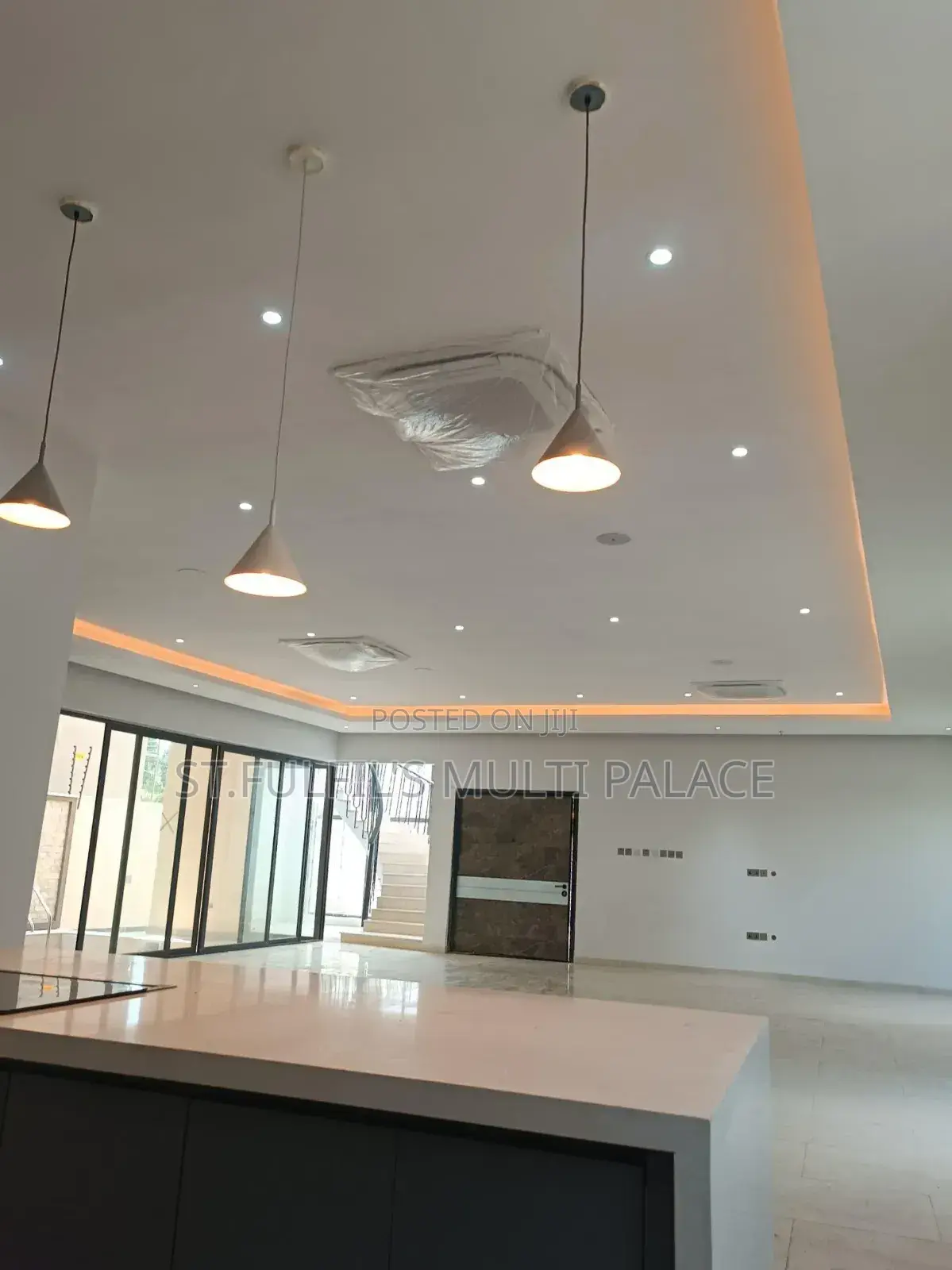 5bdrm House in East Legon American for sale