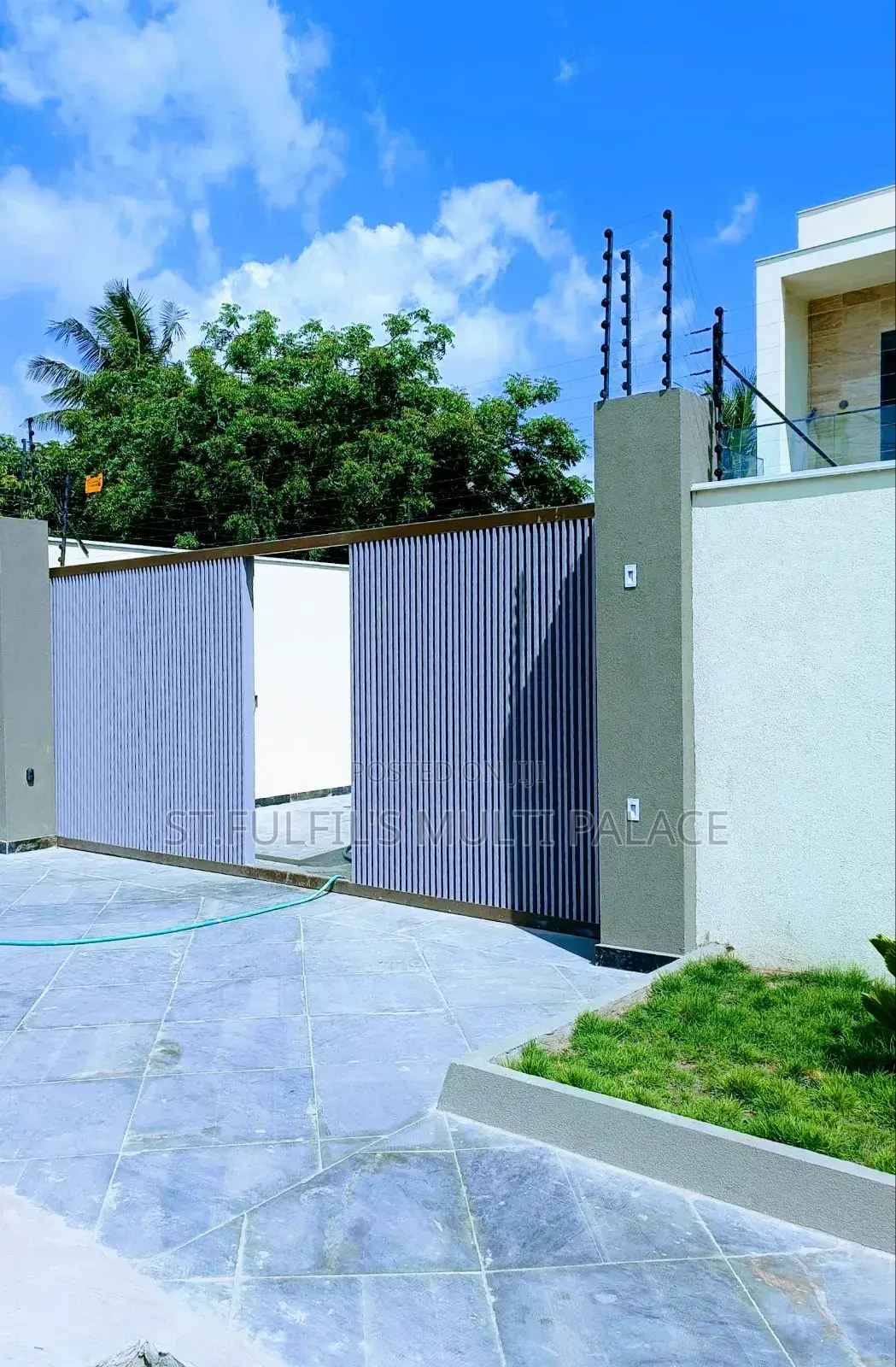 5bdrm House in East Legon American for sale
