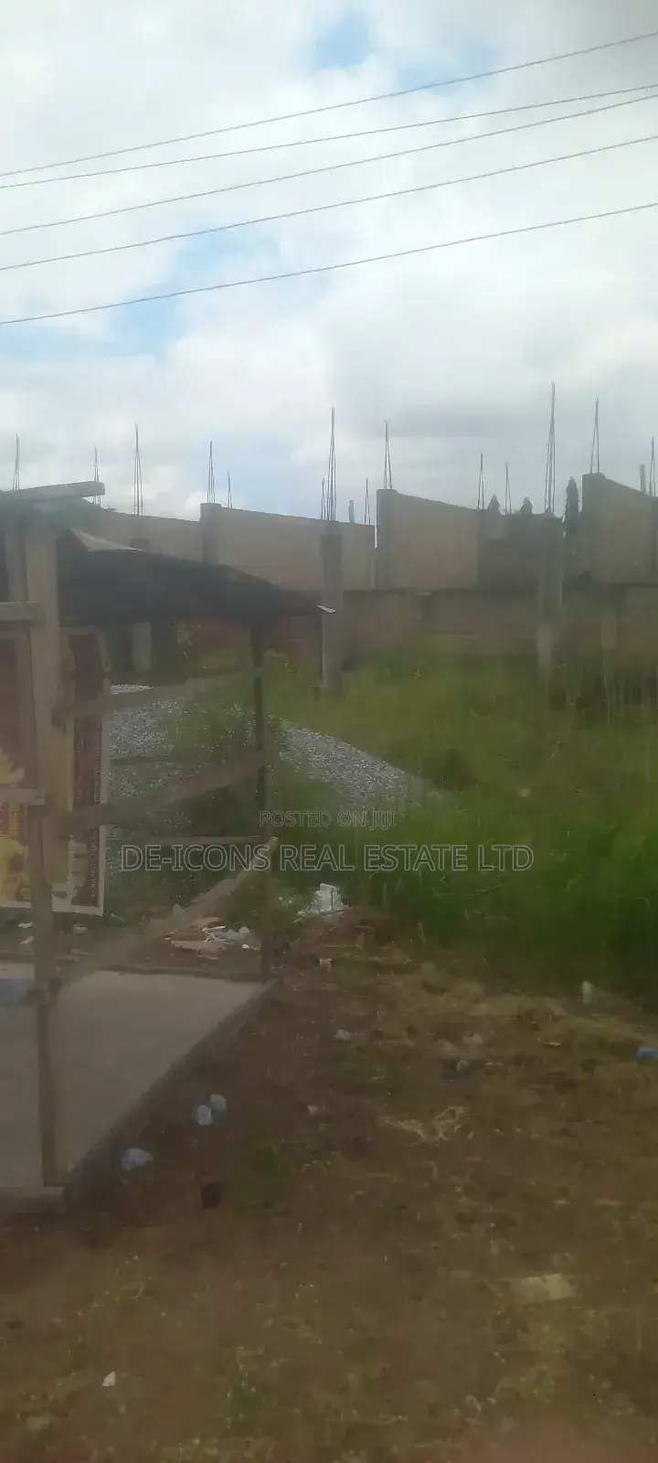 7 Shops Uncompleted 2bedrooms Self Contained on 2 Plots