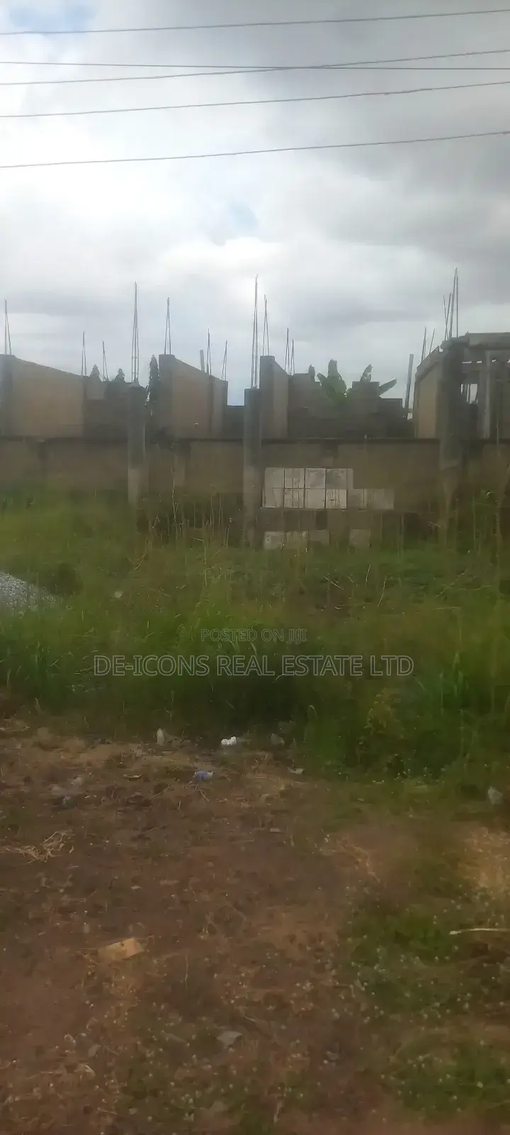 7 Shops Uncompleted 2bedrooms Self Contained on 2 Plots