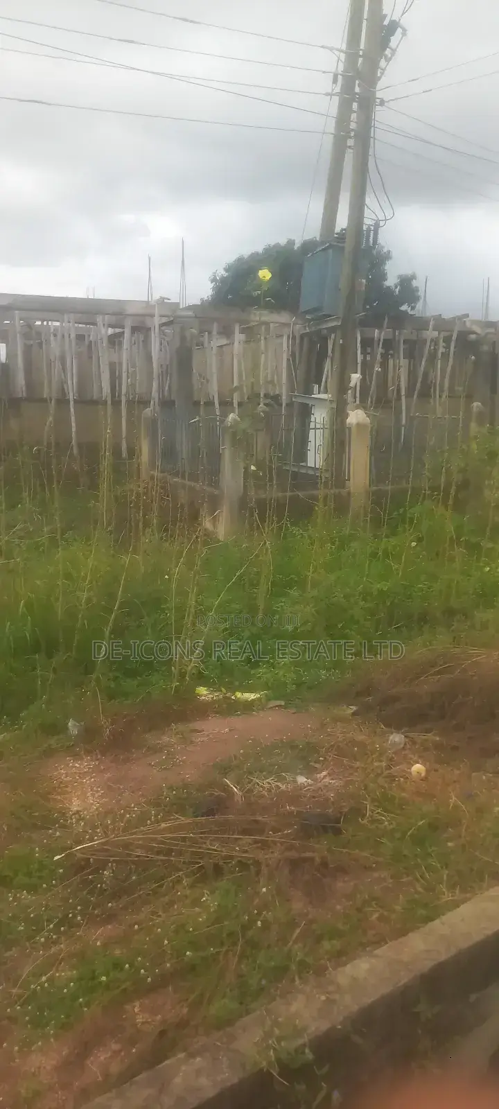 7 Shops Uncompleted 2bedrooms Self Contained on 2 Plots