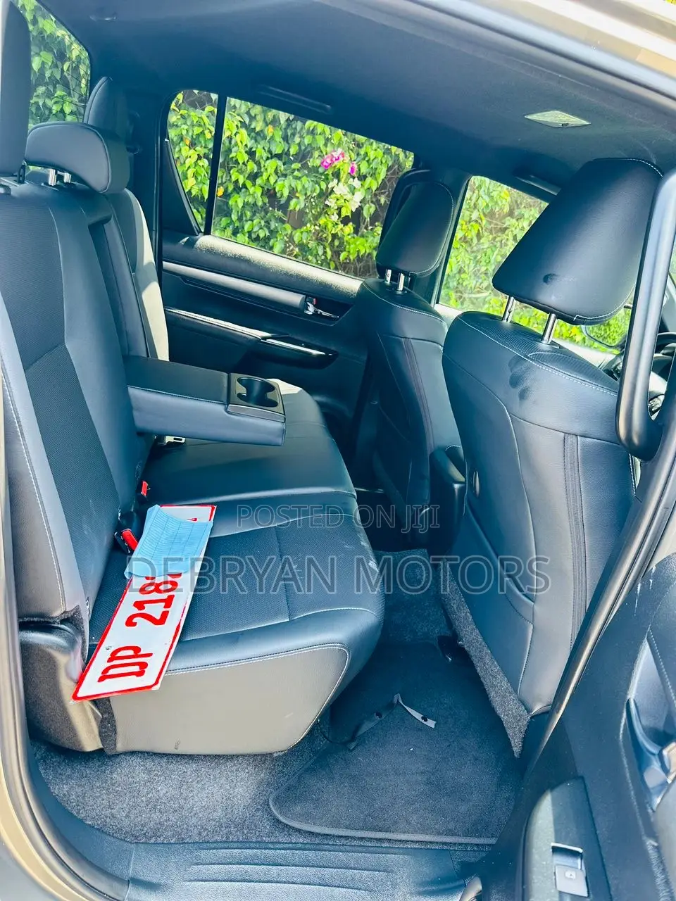 Toyota Hilux 2023 Gray