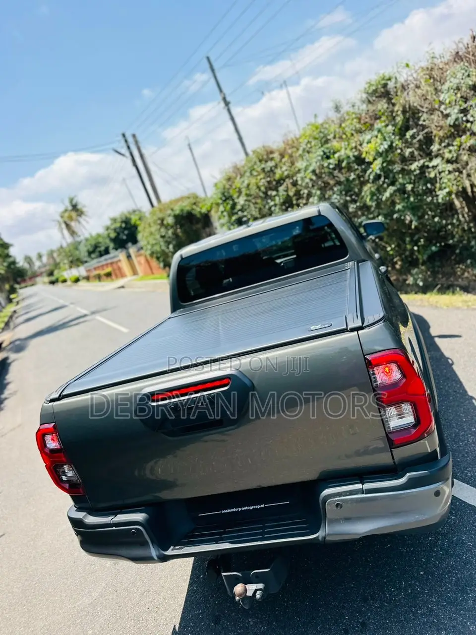 Toyota Hilux 2023 Gray
