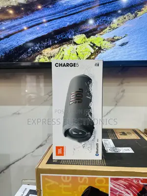 Bold JBL Original Charge 5 Bluetooth