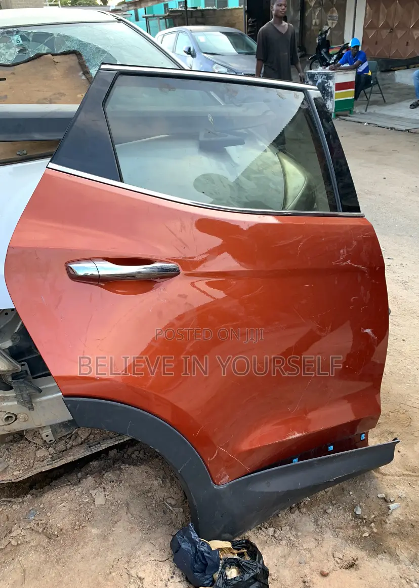 Hyundai Santa Fe 2013 2014 2015 2016 2017 2018 Back Door Right Side