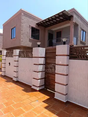 4bdrm House in Gardens, Tesano for rent