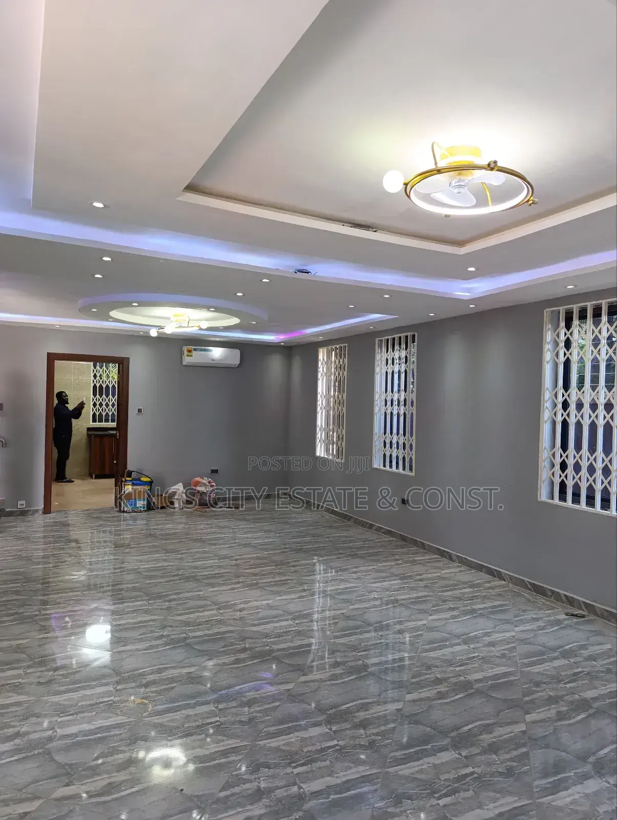 4bdrm House in Gardens, Tesano for rent